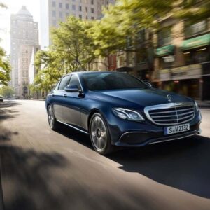 Xe vip Mercedes 4 chỗ